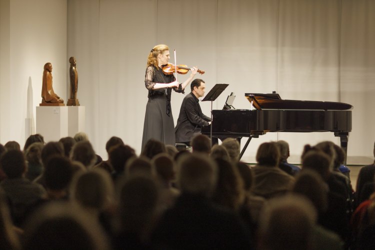 Geburtstagsfeier zum 125. Geburtstag von Elfriede Lohse-Wächtler am 4. Dezember 2024 mit Tanja Becker-Bender (Violine) und Alexei Petrov (Klavier)